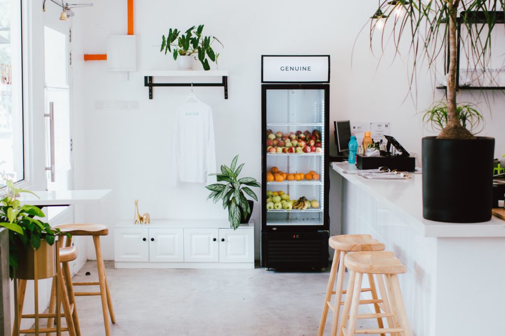 Esempio illuminazione bar per colazione